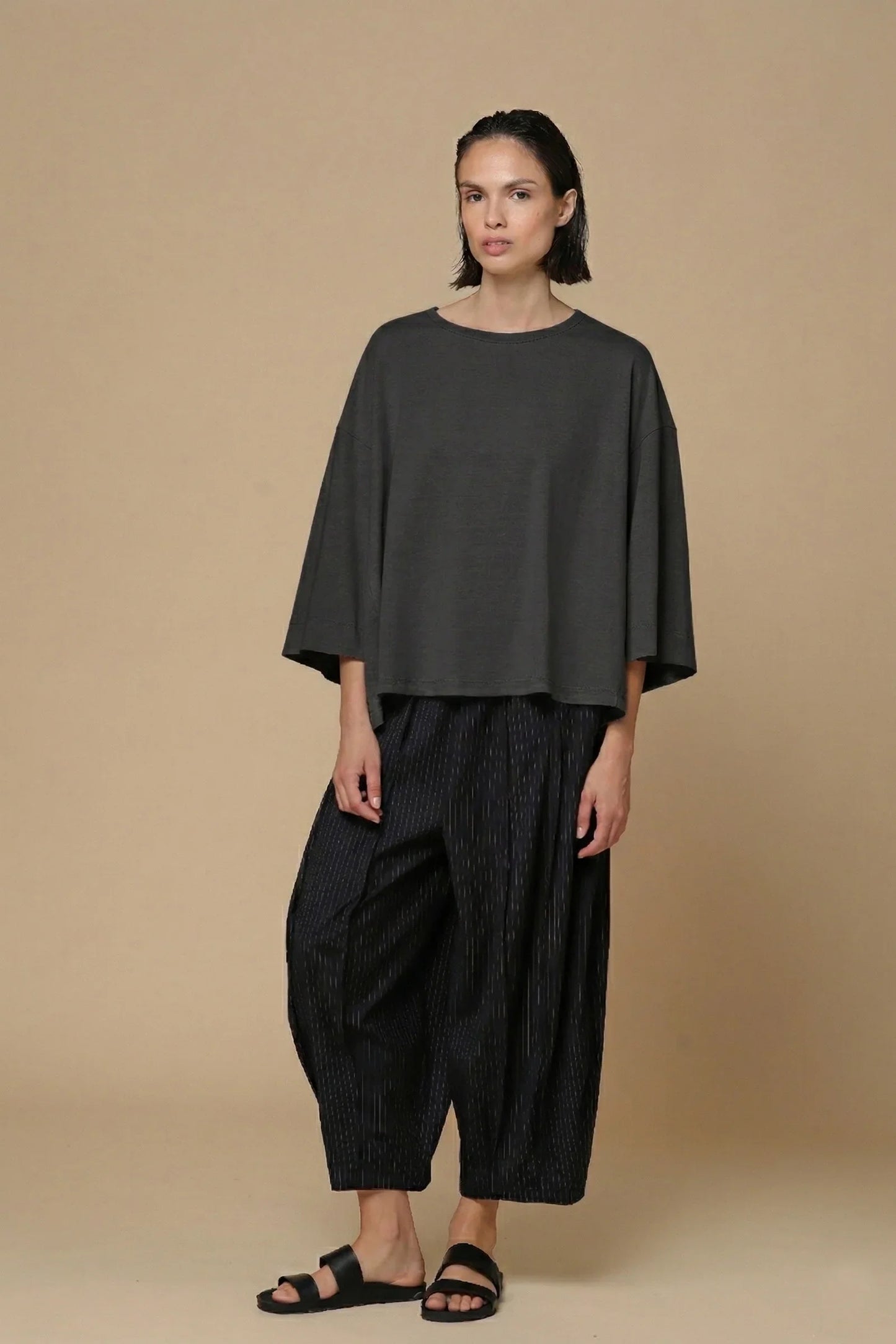 Q425 GRAY