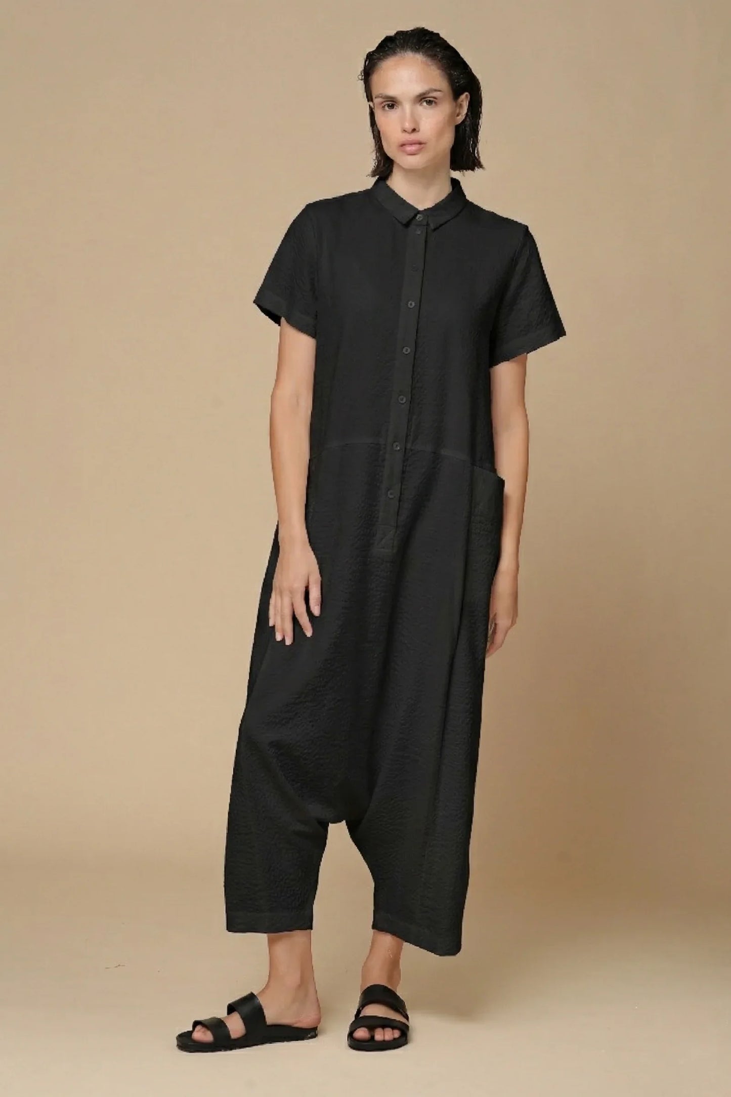 Q168 BLACK